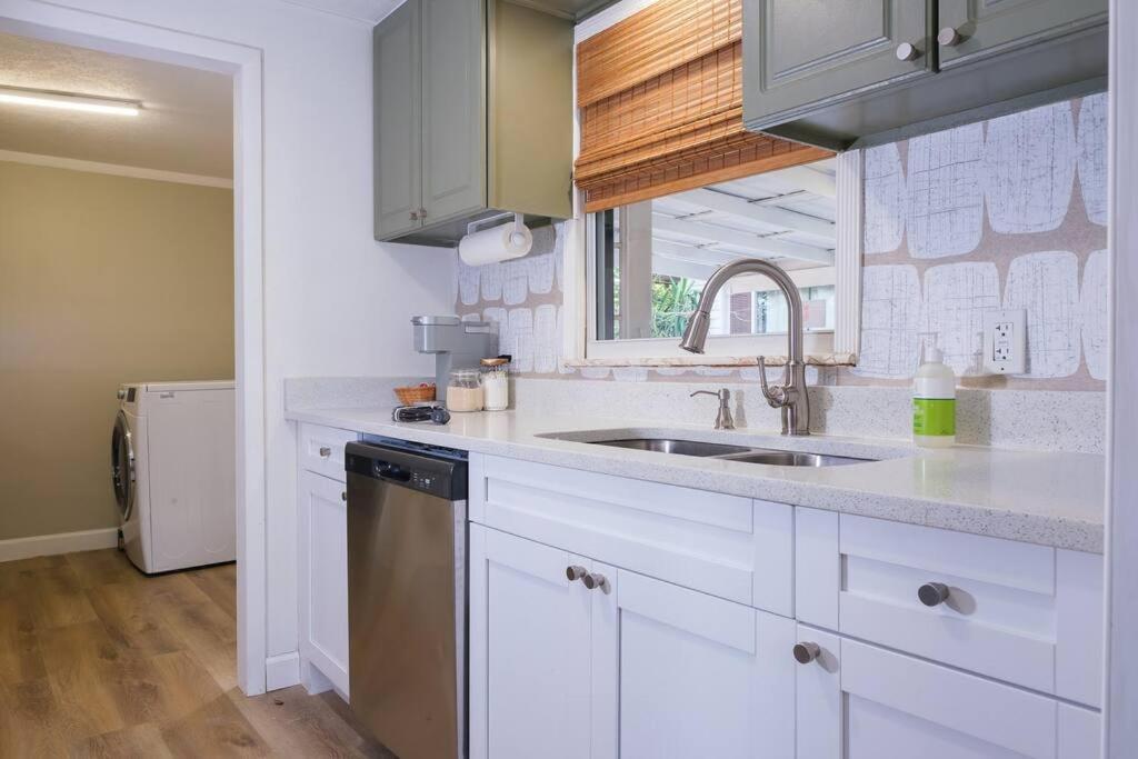 Вилла House Near Tampa Zoo And Busch Gardens, Free High Speed Wifi Экстерьер фото